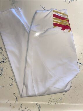 White High-Waist Leggings with Pink and Gold Accent